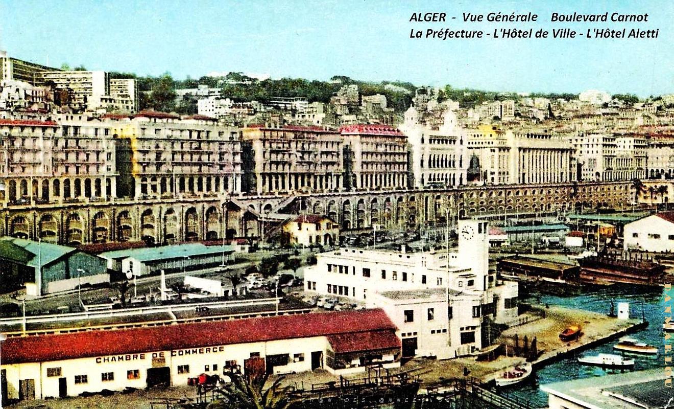 Alger - Vue Generale Boulevard Carnot - Prefecture, Hotel de Ville et Hotel Aletti.jpg